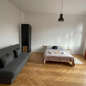 Big And Cozy Bedroom In Kraków